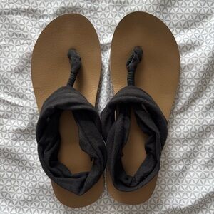 Sanuk Black Sandals